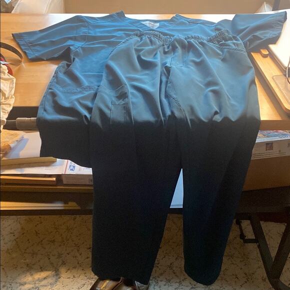 Barco Uniforms NWOT Teal Blue Scrubs Set - Picture 1 of 9